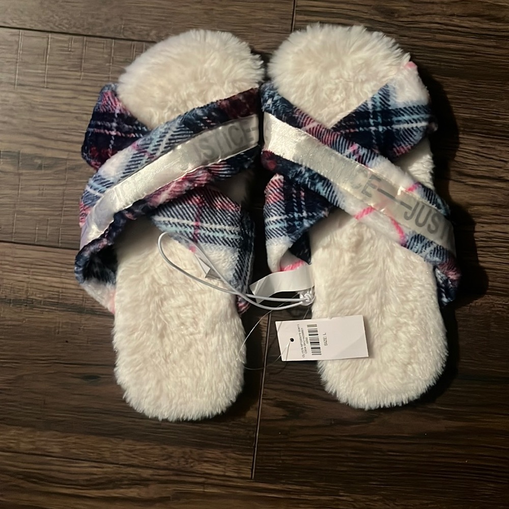 Justice slippers